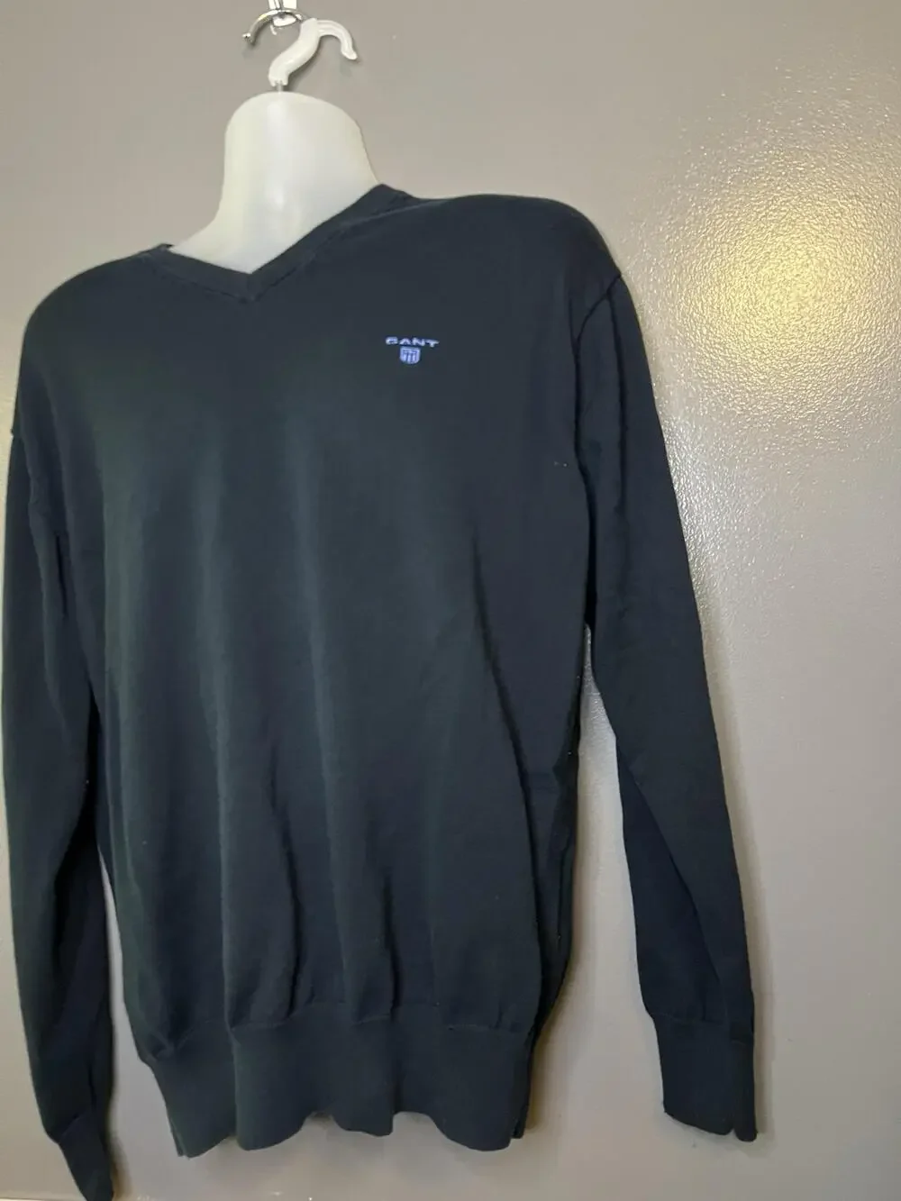 GANT Sweater Mens XL Black V Neck 100% Cotton Logo Knit Pullover Classic Fit